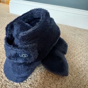 Ugg Baby Bixbee Navy Blue Size 4/5